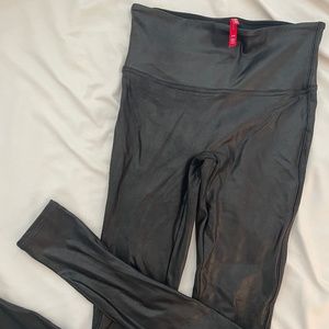 Spanx faux leather leggings - black like new